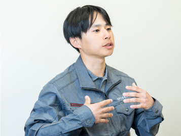 先輩社員インタビュー